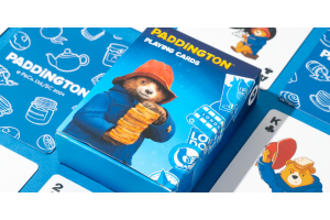 Heißen Sie Paddington Bear in Puckator´s neuem Lizenzsortiment willkommen: eine Augenweide für Fans aller Altersgruppen!